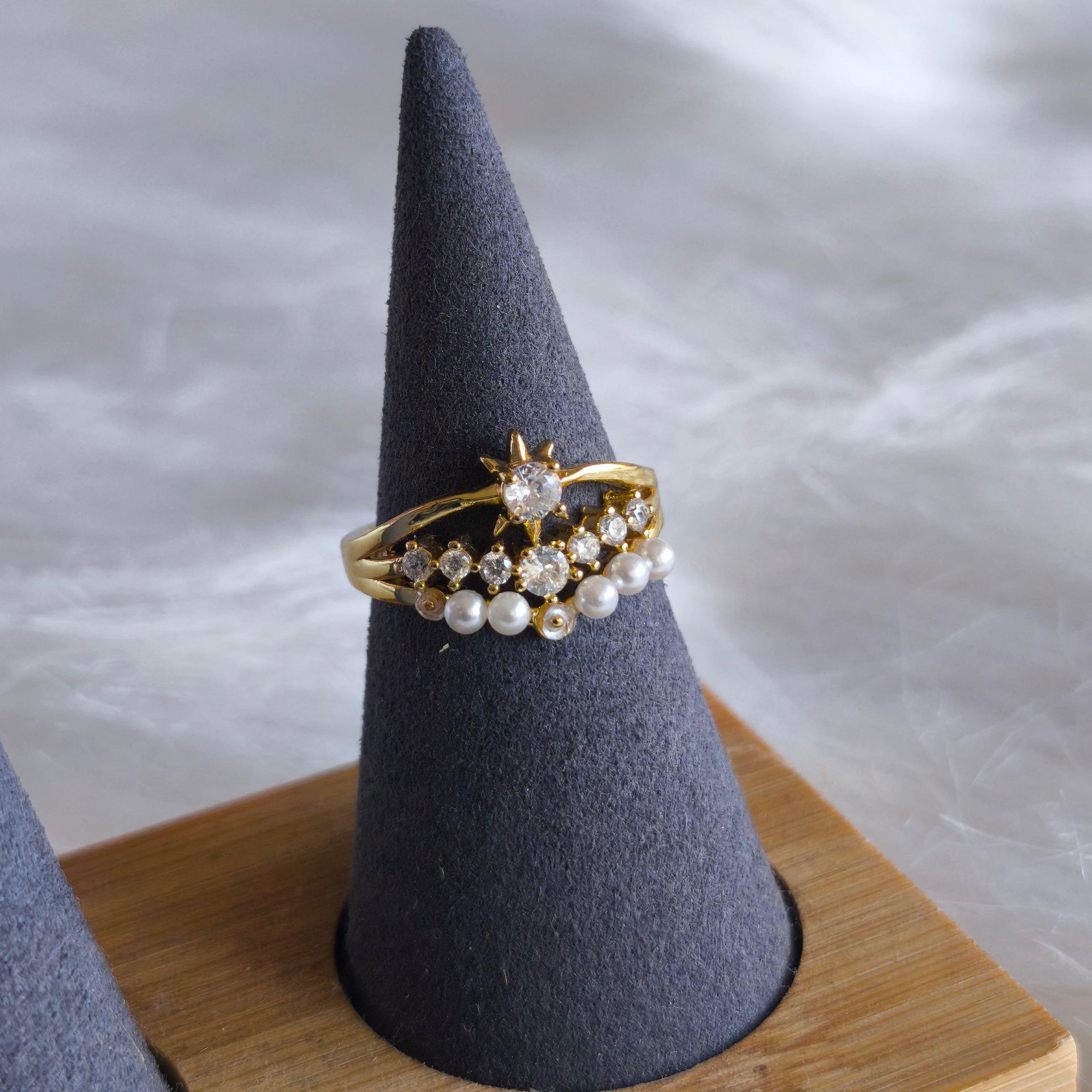 Anillo tiara