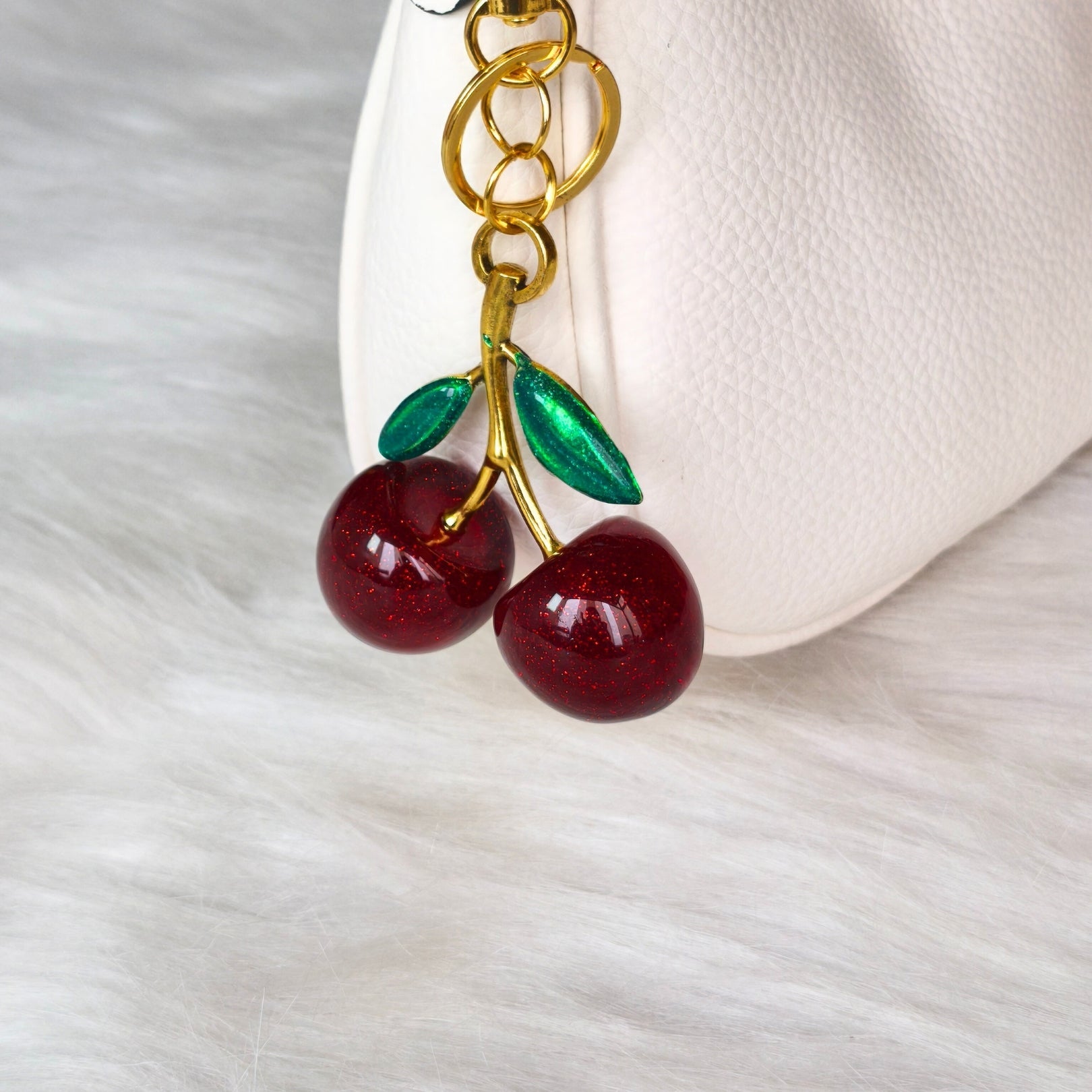 Llavero cereza 6