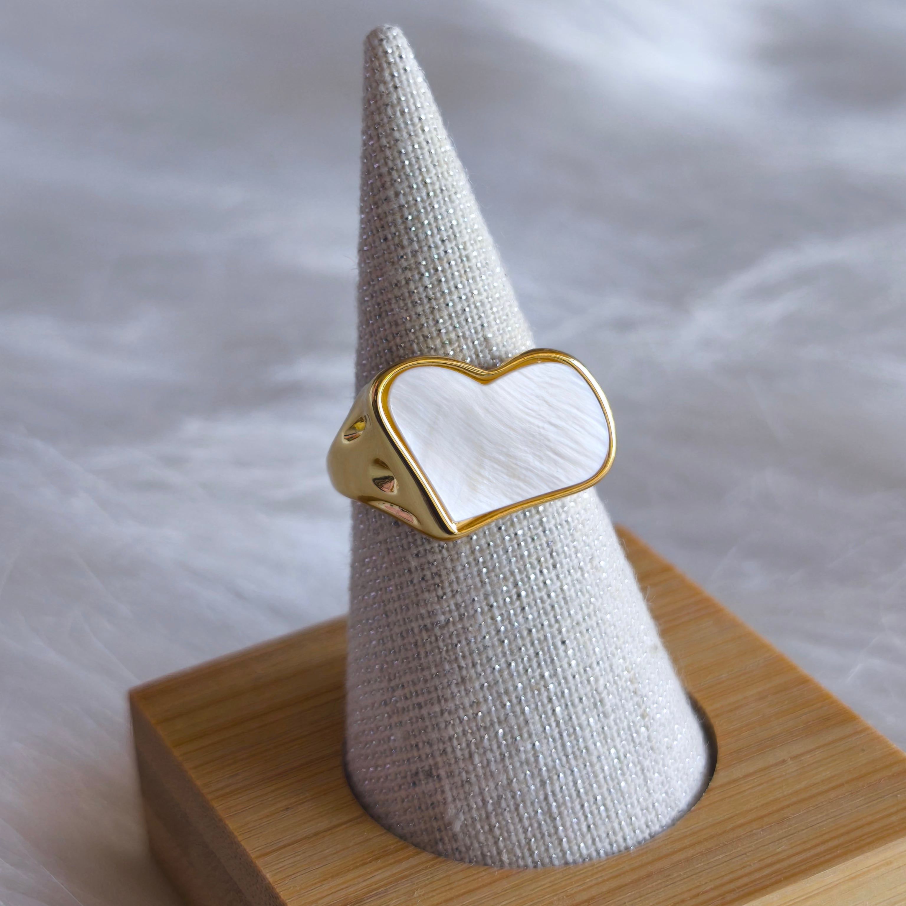 Anillo Andrea