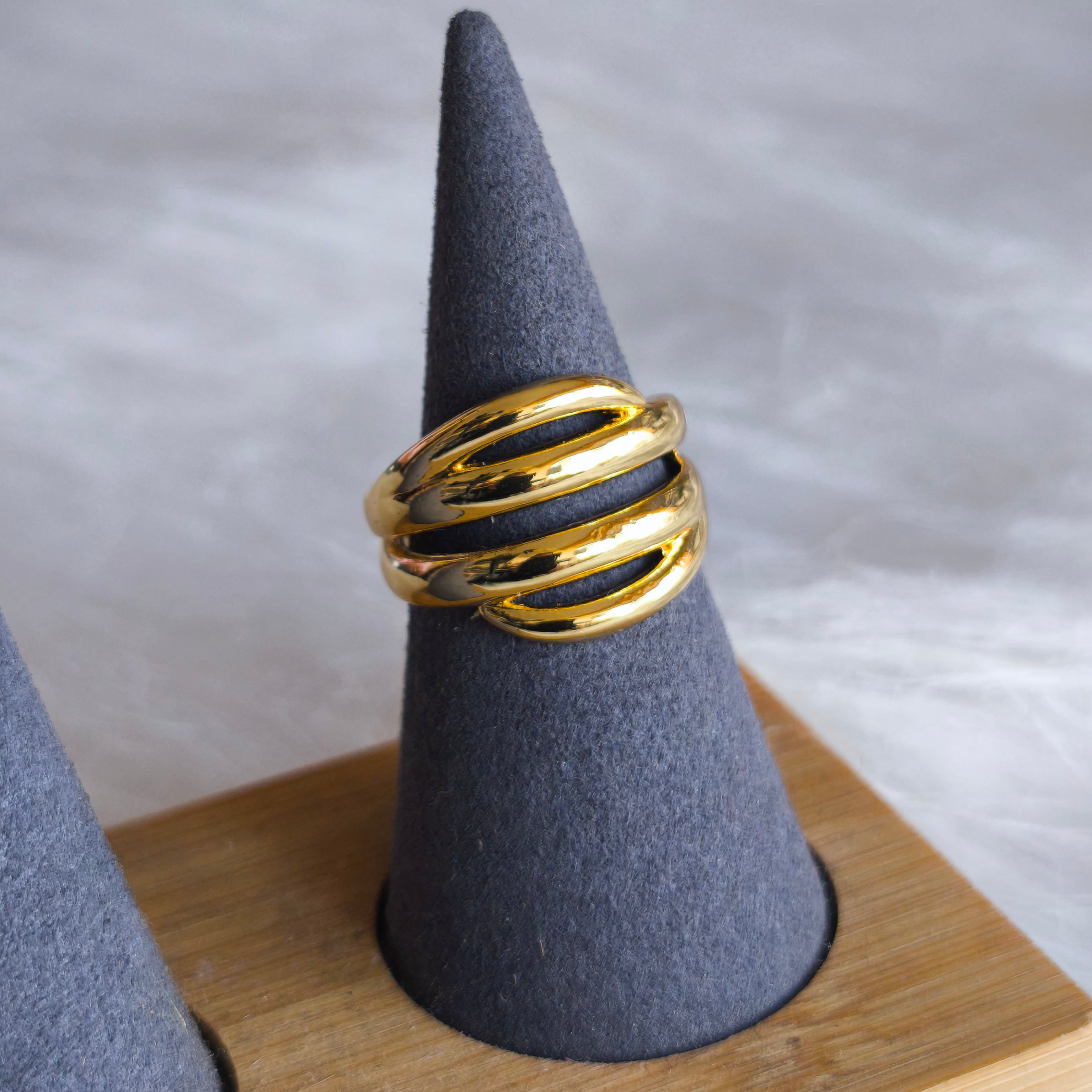 Anillo cruzado