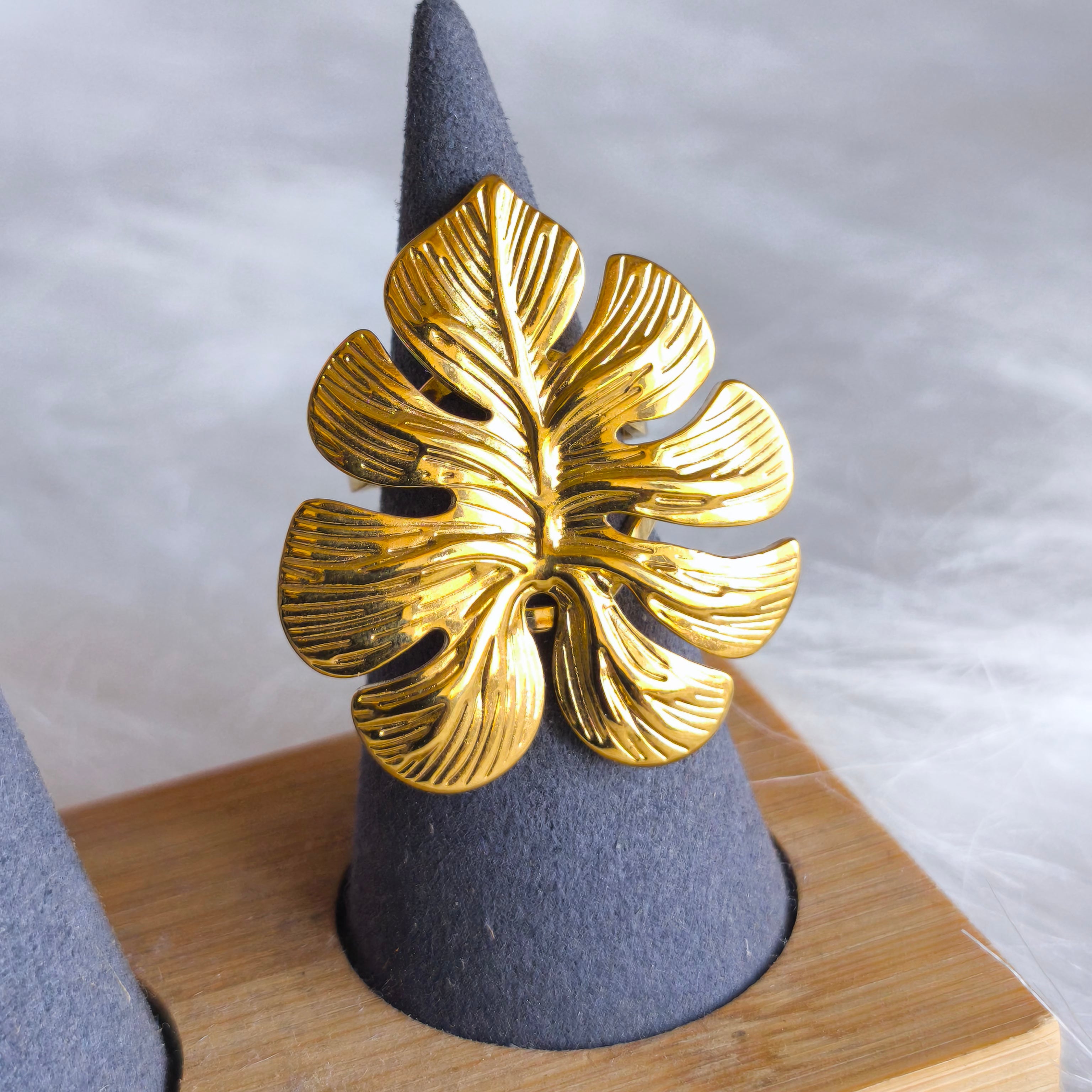 Anillo hoja