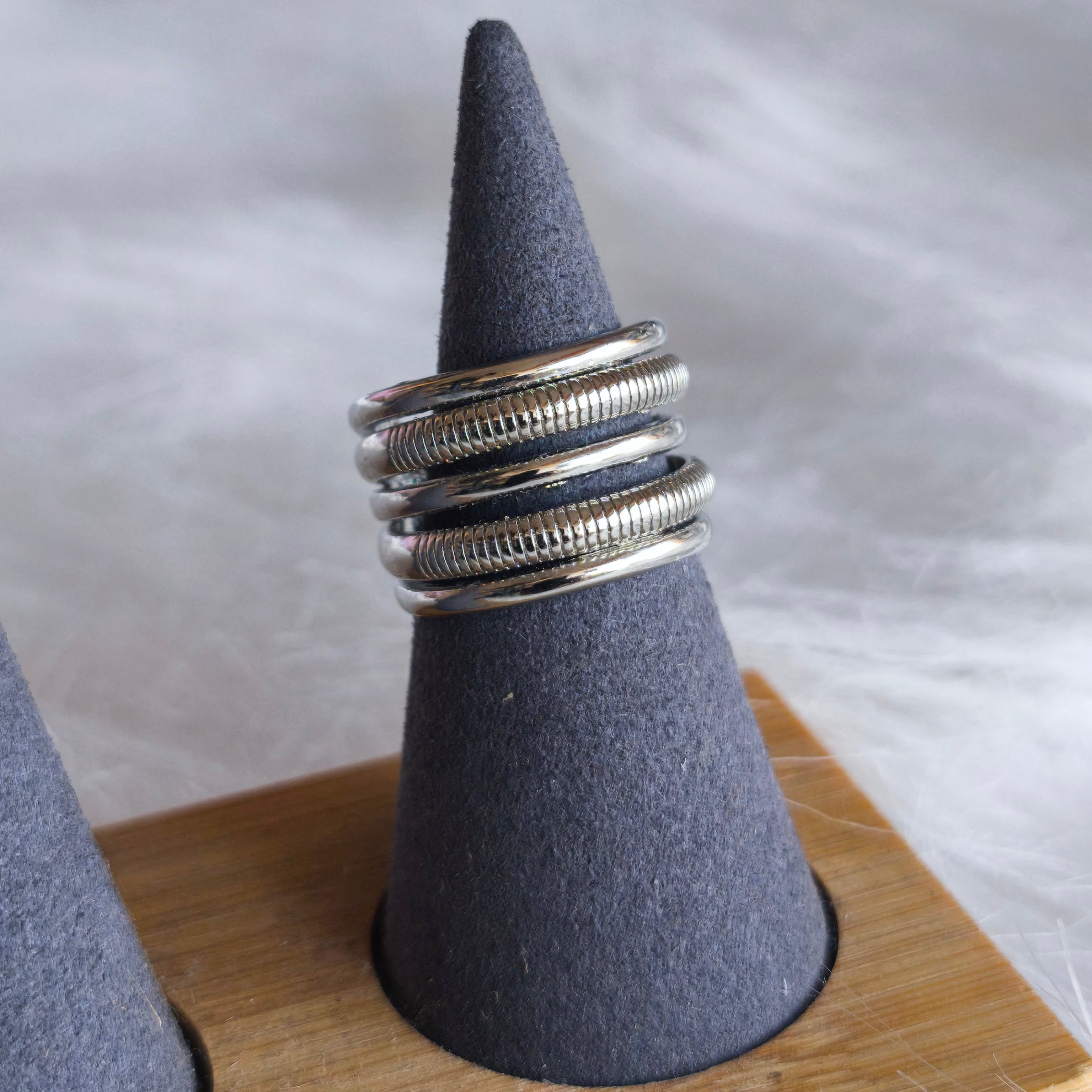 Anillo lineas