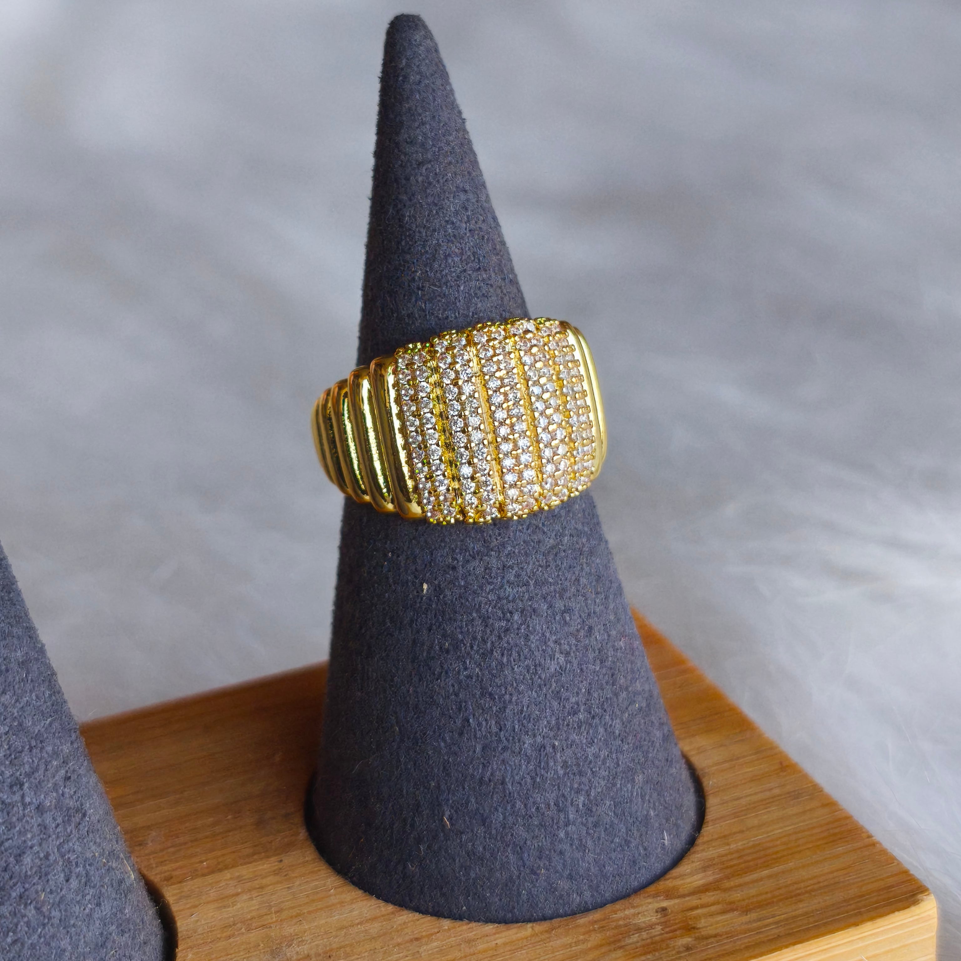Anillo Balón zircon